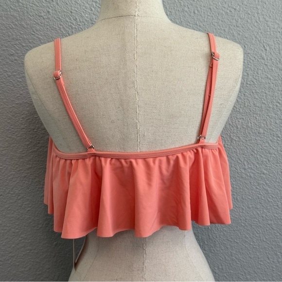 Cupshe Seaside Gale Falbala Bikini Top Size Medium NWT - Picture 3 of 5